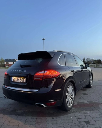 Porsche Cayenne cena 221400 przebieg: 77000, rok produkcji 2013 z Słupsk małe 781